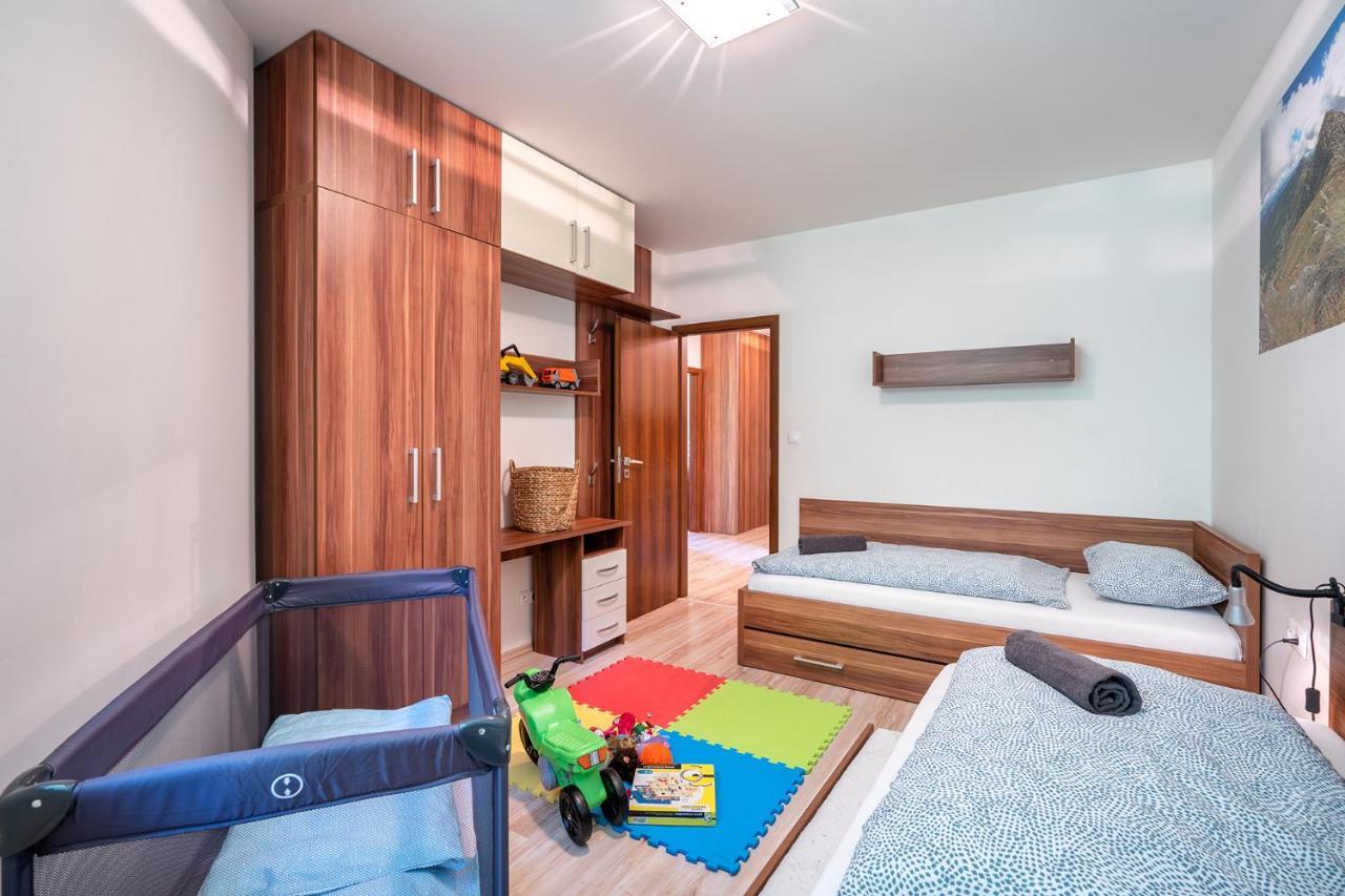 Apartment Emilka Tale-Wellness 5 Min-Balcony-Hiking-View Horná Lehota Buitenkant foto