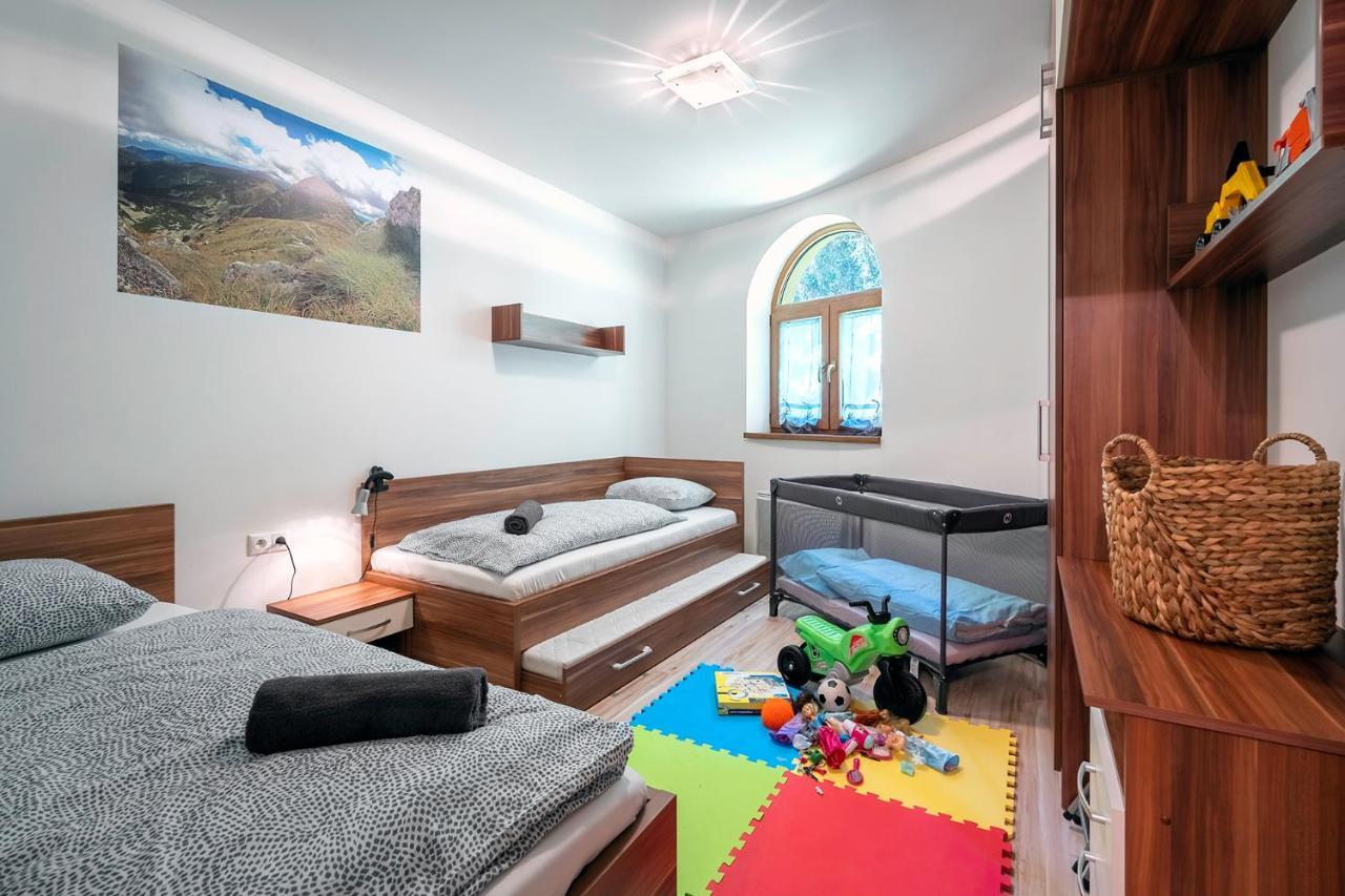 Apartment Emilka Tale-Wellness 5 Min-Balcony-Hiking-View Horná Lehota Buitenkant foto